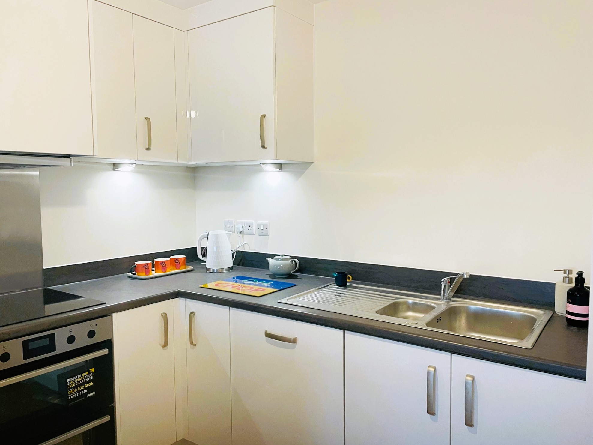 Apartments to Rent by Una Living in Hunslet House, Corby, NN17, kitchen