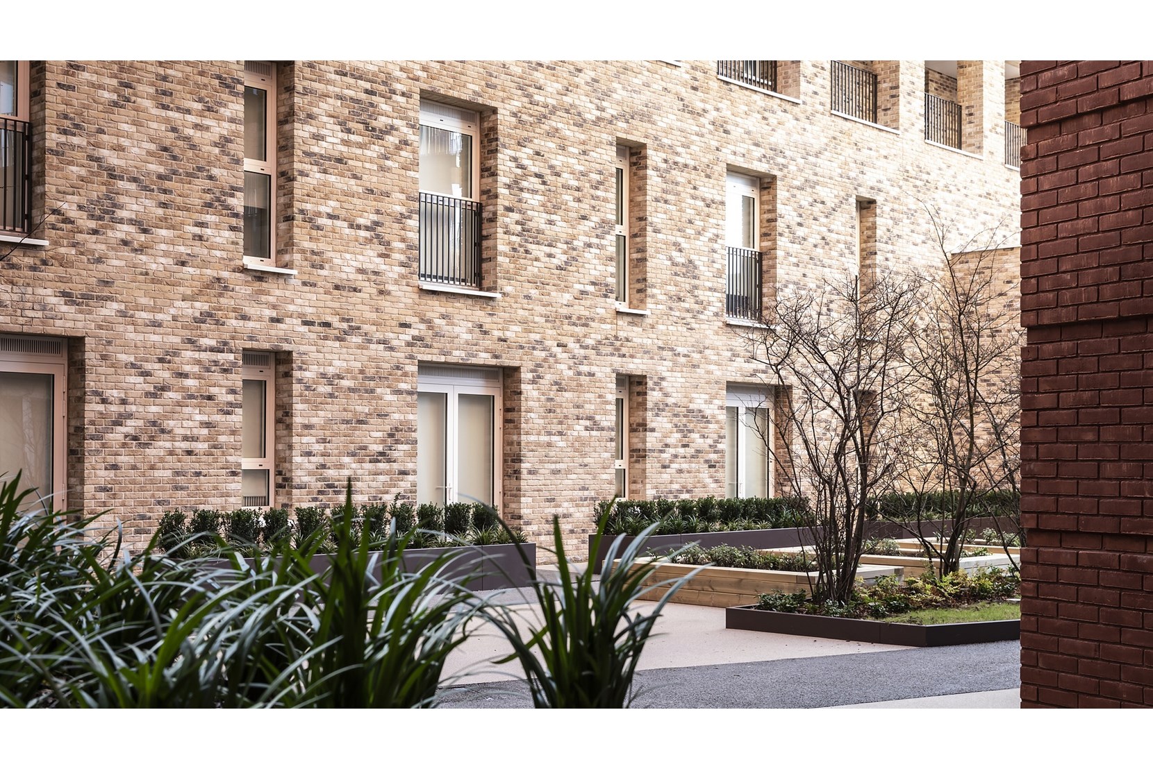 Apartments to Rent by a2dominion at Keybridge, Lambeth, SW8, communal gardens
