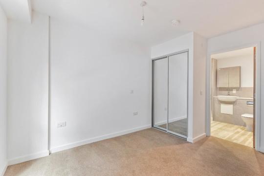 Apartments and houses to Rent by Touchstone Resi in The Blockhouse, Brighton, BN1, bedroom