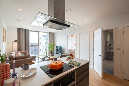 Apartments to Rent by Una in Eda, Salford Quays, Greater Manchester, M50, kitchen