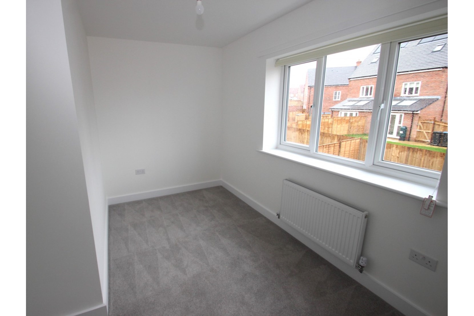 Homes to Rent by Allsop at The Pioneers, Houlton, Rugby, CV23, bedroom