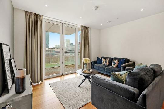 5 Pippin Mansions