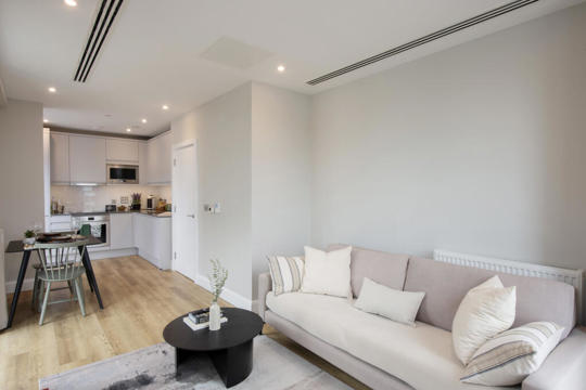 Apartment-Allsop-The-Lark-Nine-Elms-Wandsworth-London-Interior-Kitchen-Living-Area