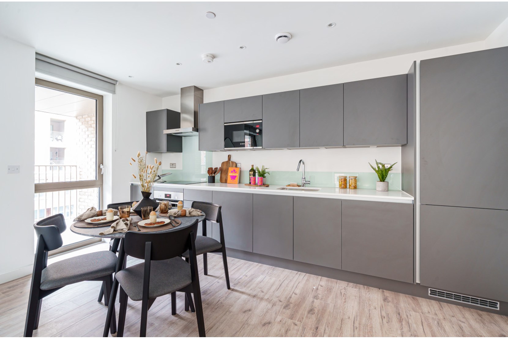 Apartments to Rent by Simple Life London in Anchor's Point, Royal Albert Dock, Newham, E16, kitchen dining area