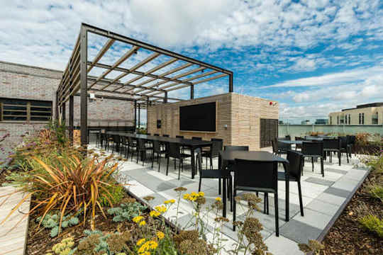 Apartments to Rent by Allsop at Beton, Wembley, Greater London, HA9, roof garden seating area