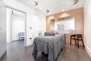 Apartments to Rent by Greenwich Peninsula at Upper Riverside, Greenwich, SE10, gym treatment room