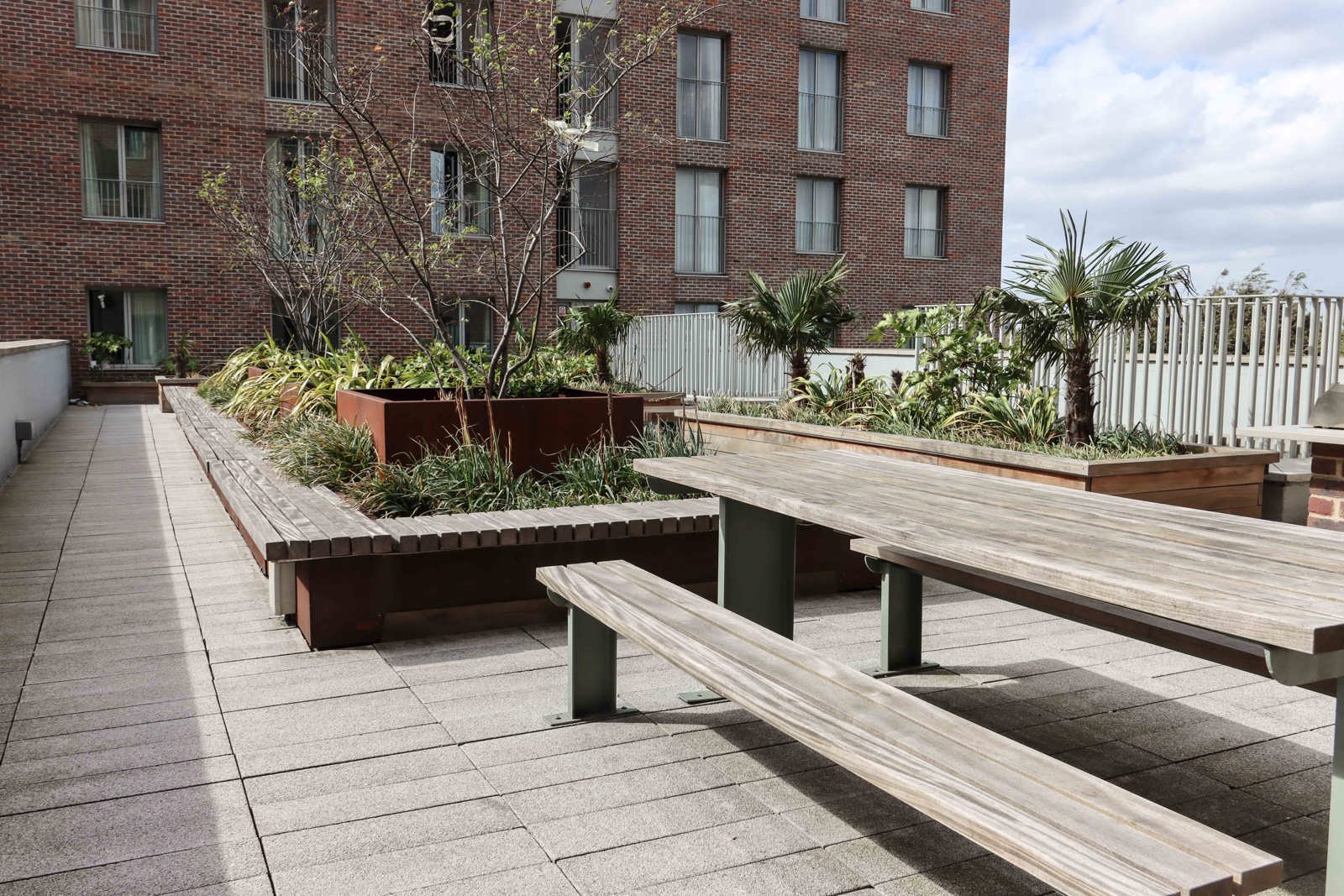 New 2 bedroom Apartment to rent in Ealing, Greater London Ref39801