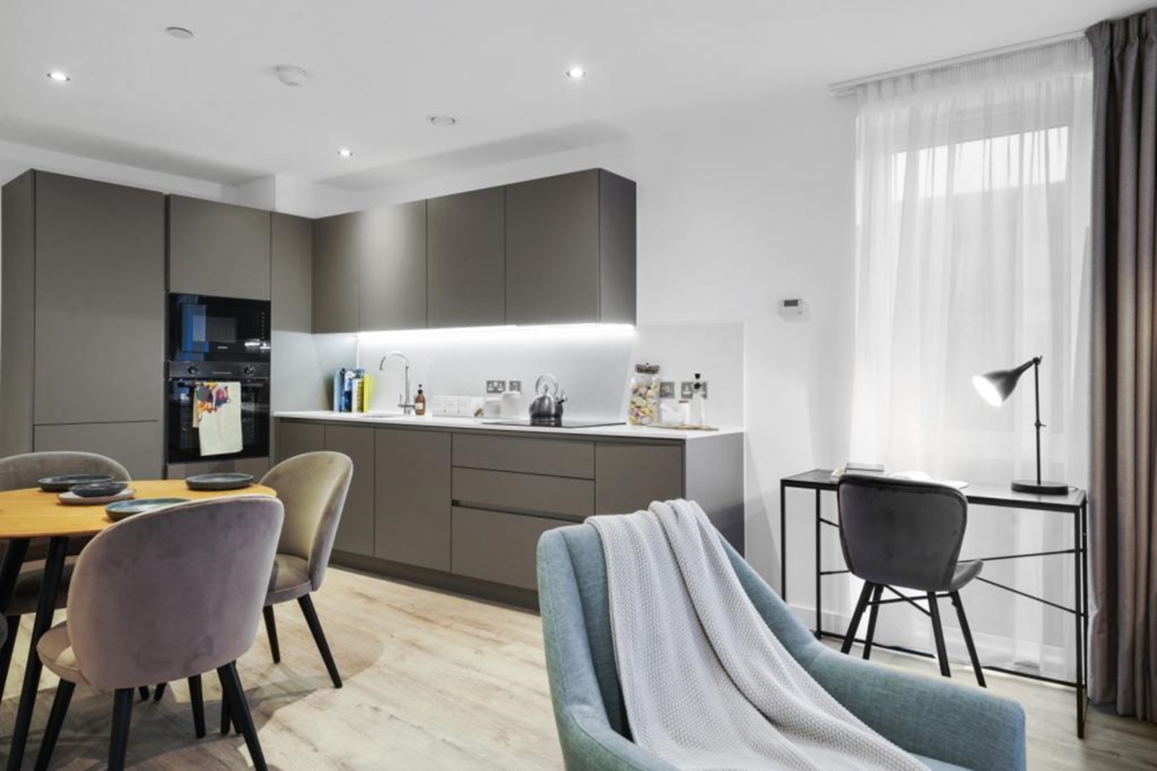 Apartment Get Living Manchester Salford New Makers Yard Kitchen Area 1