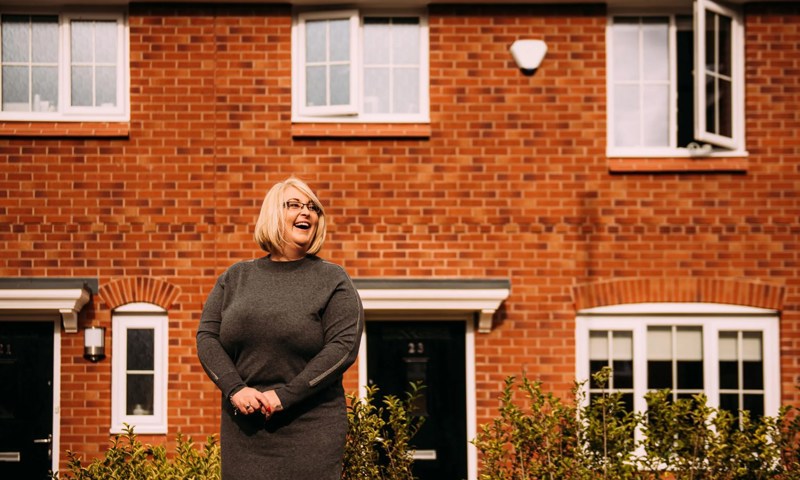 LIVING THE SIMPLE LIFE - KELLY