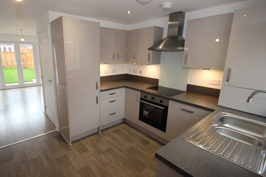 Homes to Rent by Allsop at The Pioneers, Houlton, Rugby, CV23, kitchen