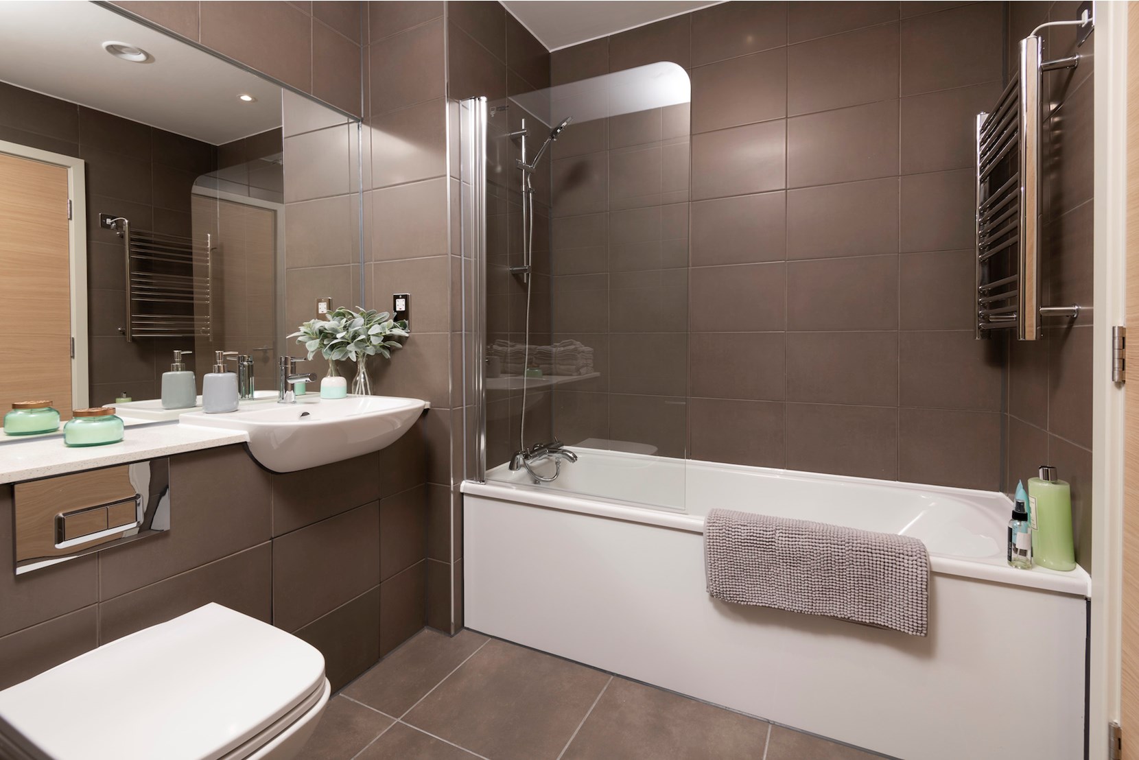 Apartments to Rent by Allsop at The Trilogy, Manchester, M15, bathroom