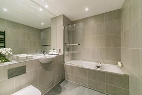 Apartments to Rent by JLL at The Horizon, Lewisham, SE10, bathroom