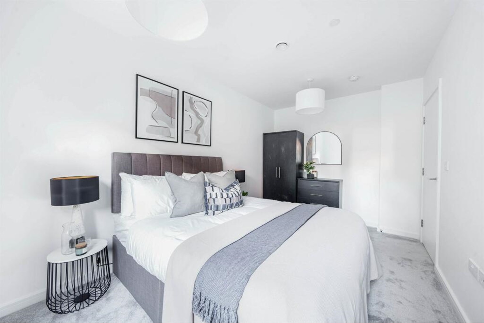 Apartments to Rent by Simple Life London in Ark Soane, Ealing, W3, The Rose bedroom