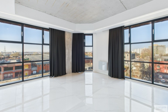 Apartments to Rent by Northern Group at One Silk Street, Manchester, M4, living area