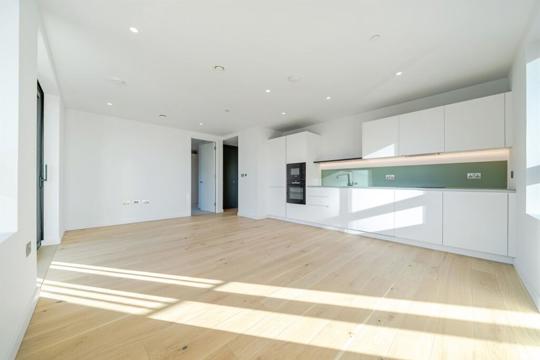 Apartments to Rent by Greenwich Peninsula at Peninsula Gardens, Greenwich, SE10, living kitchen dining area