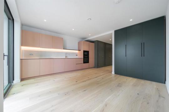 Apartments to Rent by Greenwich Peninsula at Peninsula Gardens, Greenwich, SE10, living kitchen dining area