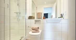 Apartment-APO-Group-Kew-Bridge-Hounslow-Greater-London-Living-Bathroom-1