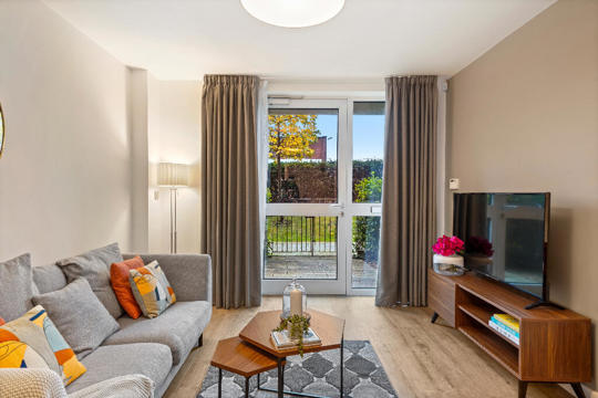 6 Farrier, Waterview Lane