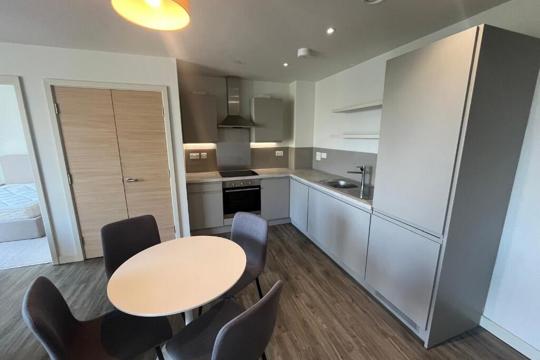 Development-Allsop-The-Trilogy-Manchester-Interior-Kitchen-Dining-Area