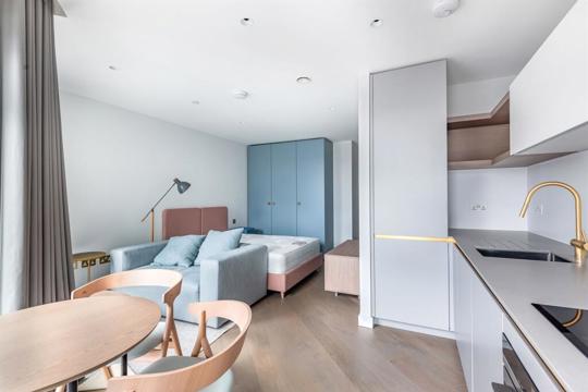 Apartments to Rent by Greenwich Peninsula at Upper Riverside, Greenwich, SE10, living kitchen dining area