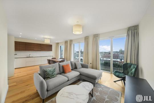 Houses and Apartments to Rent by JLL at Sugar House Island, Newham, E15, living kitchen dining area