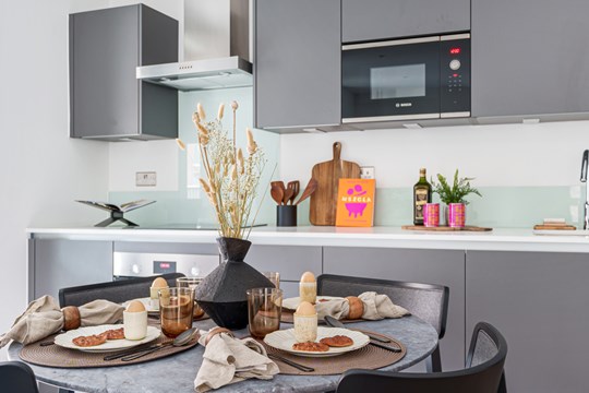 Apartments to Rent by Simple Life London in Anchor's Point, Royal Albert Dock, Newham, E16, living kitchen dining area
