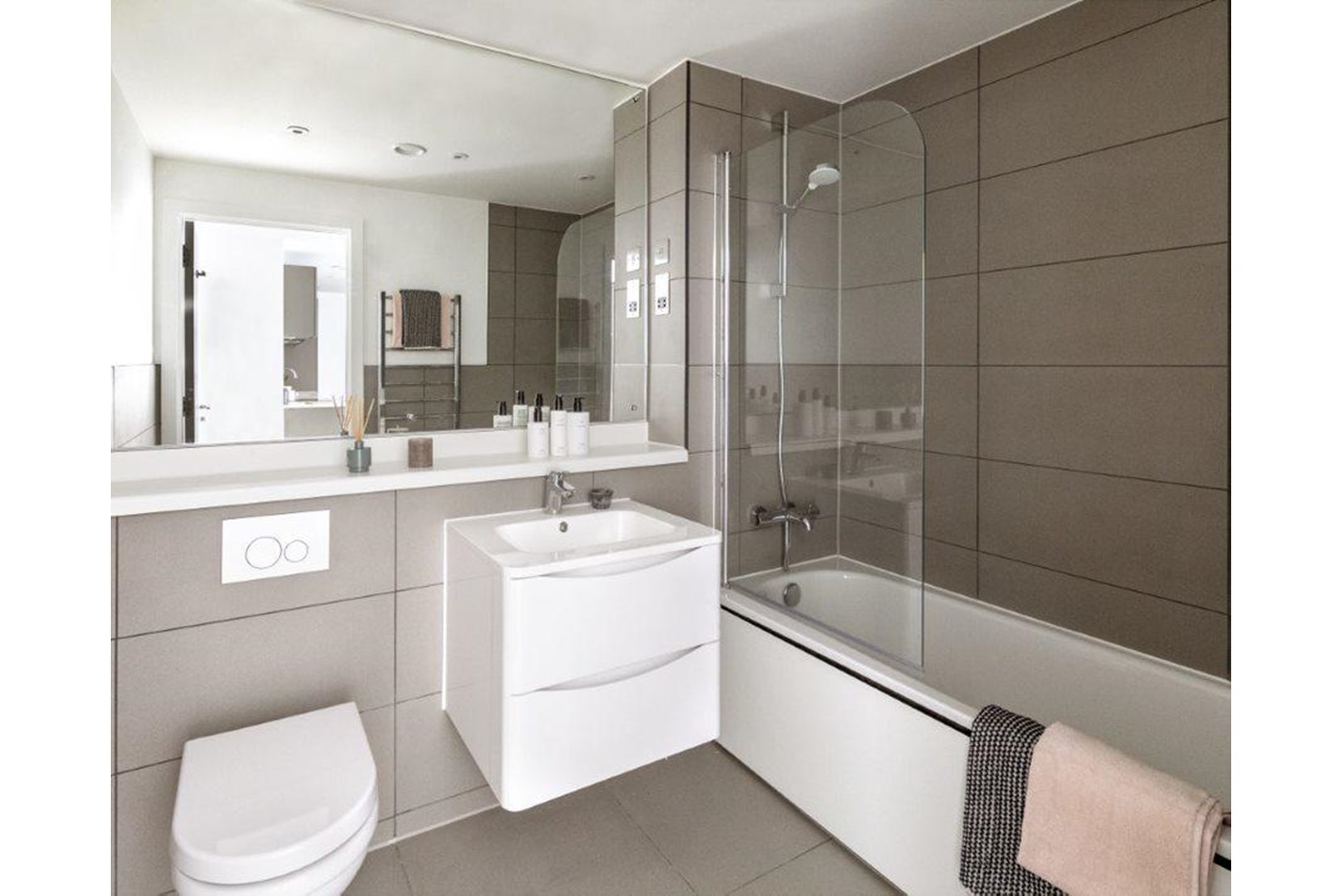 Apartments to Rent by JLL at Landrow Place, Birmingham, B3, bathroom