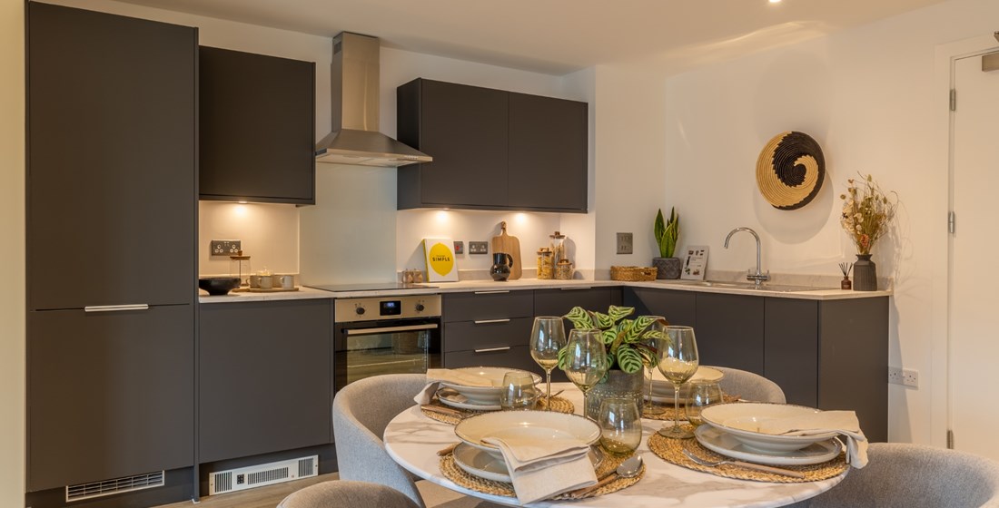 Apartments to Rent by ila at Hairpin House, Birmingham, B12, dining kitchen area
