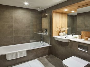 Apartments to Rent by Allsop at The Lark, London, SW11, bathroom