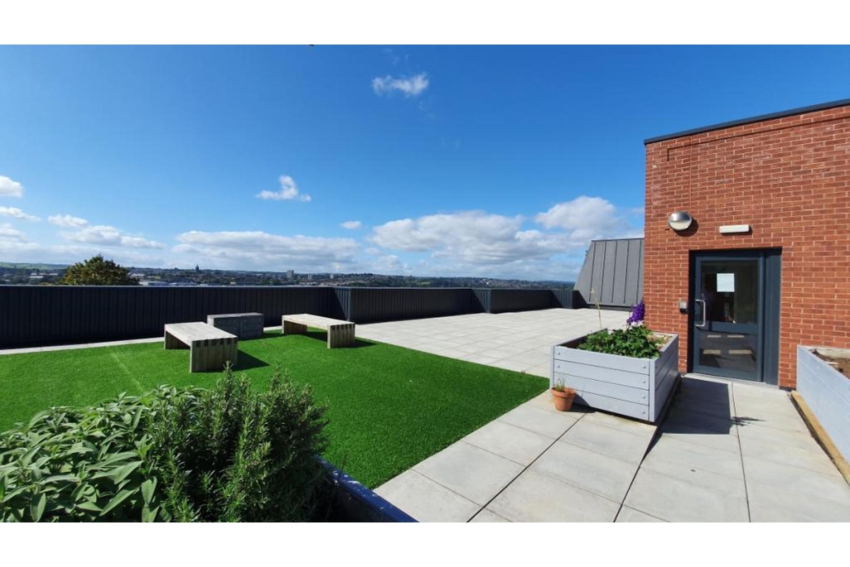 Apartments to Rent by JLL at The Court, Leeds, LS3, roof terrace