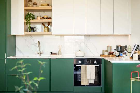 Apartments to Rent by Berkeley Living in The Watermint, Silkstream, Hendon, NW9, kitchen