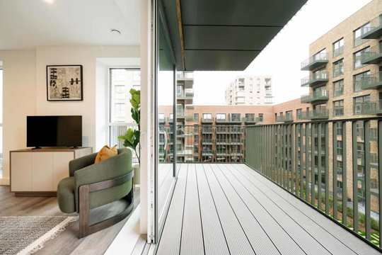 Apartments to Rent by Berkeley Living in Navigator Place, Kidbrooke Village, Lewisham, SE3, private balcony