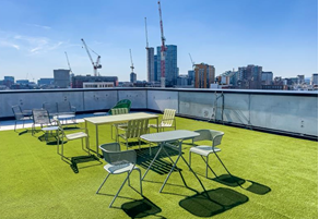 Apartments to Rent by Northern Group at One Silk Street, Manchester, M4, roof top terrace