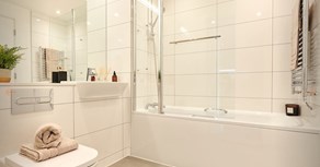 Apartment-APO-Group-Kew-Bridge-Hounslow-Greater-London-Bathroom-1