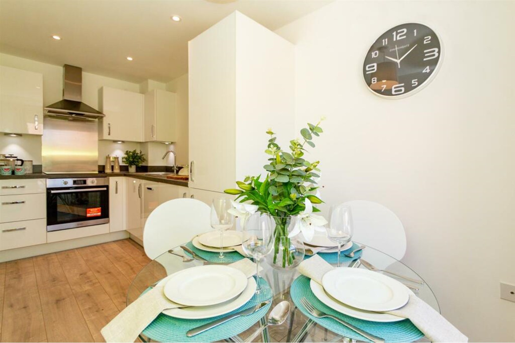 Houses by Simple Life to Rent, The Harcourt, 2 bedroom house, kitchen dining area
