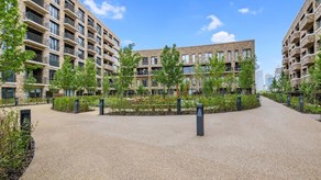 Apartments to Rent by Folio at Porter's Edge, Southwark, SE16, communal gardens