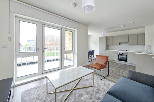 Apartments to Rent by Una in Springfield Parkside, Tooting, SW17, Honeysuckle House living kitchen area
