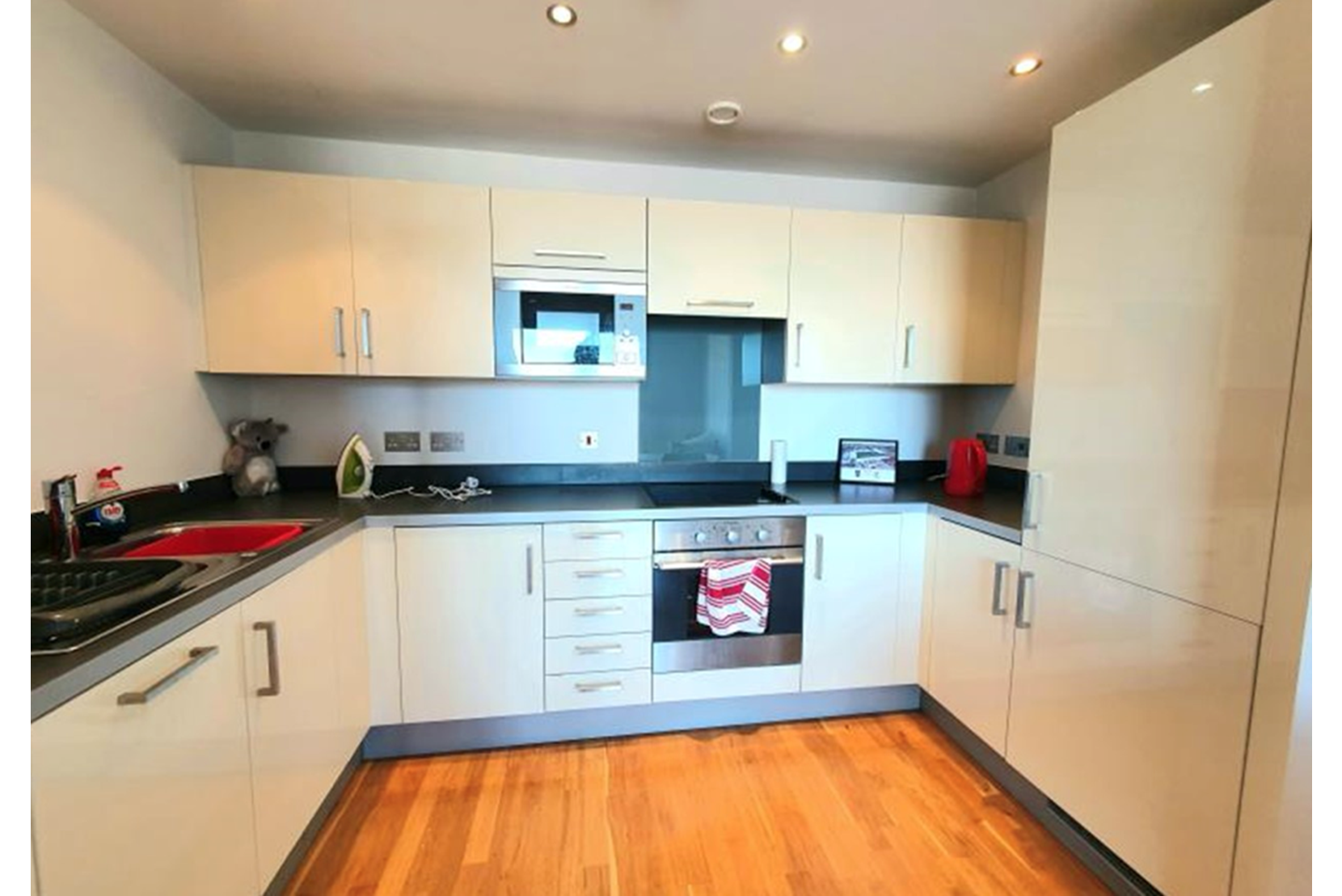 Apartments to Rent by Northern Group at Flint Glass Wharf, Manchester, M4, kitchen