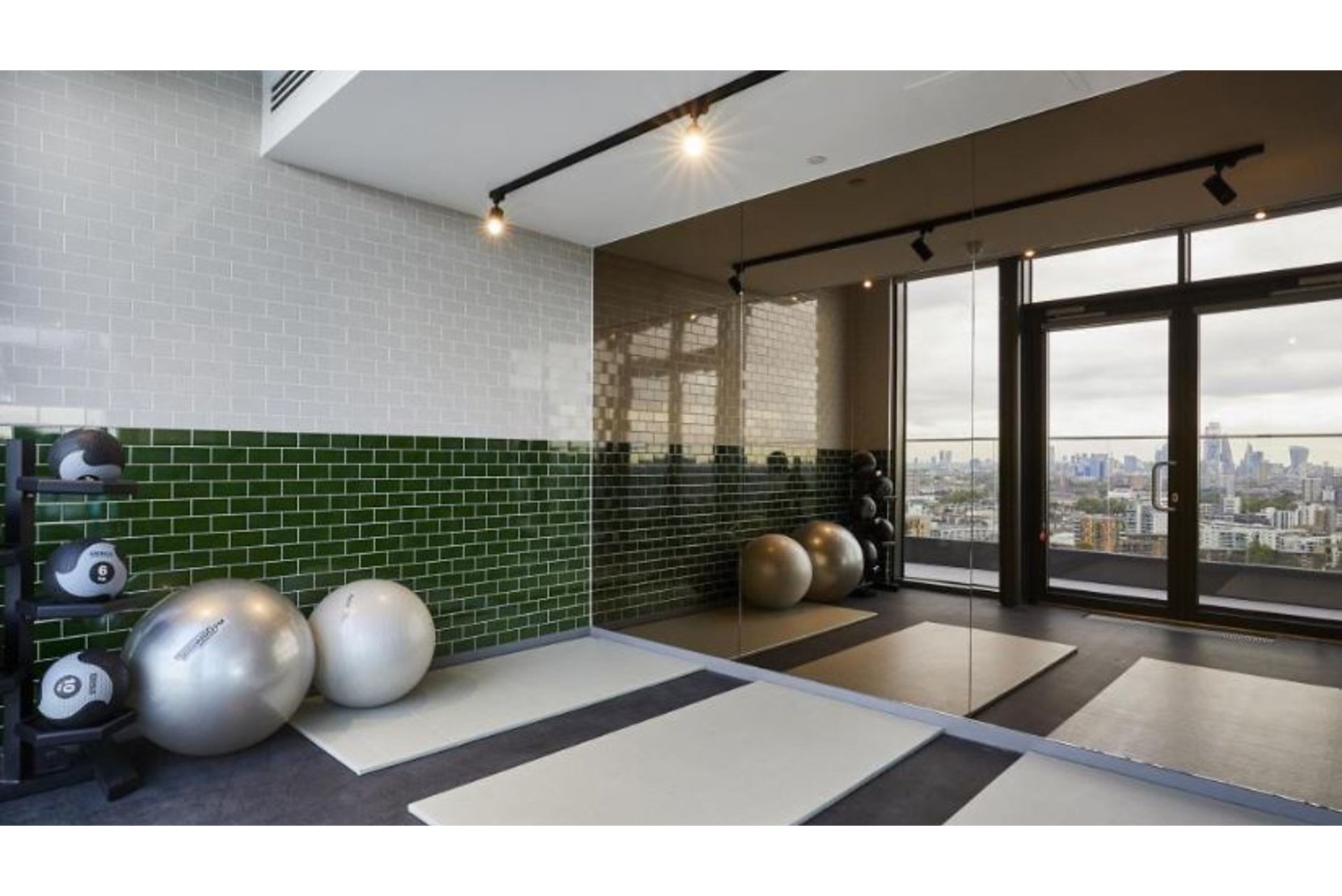 Apartments to Rent by Savills at The Highline, Tower Hamlets, E14, gym