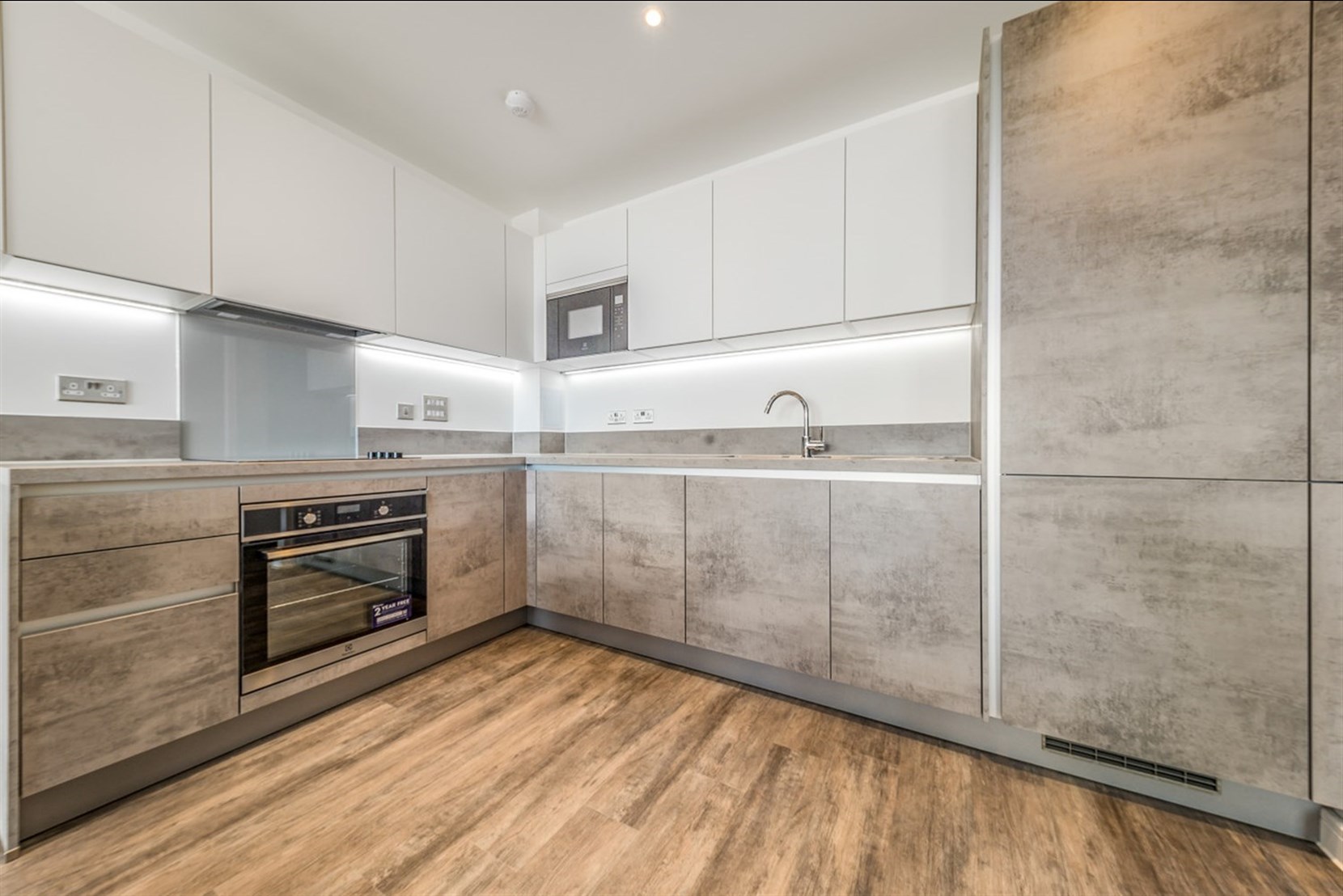Apartments to Rent by Simple Life London in Fresh Wharf, Barking, IG11, The Coot kitchen