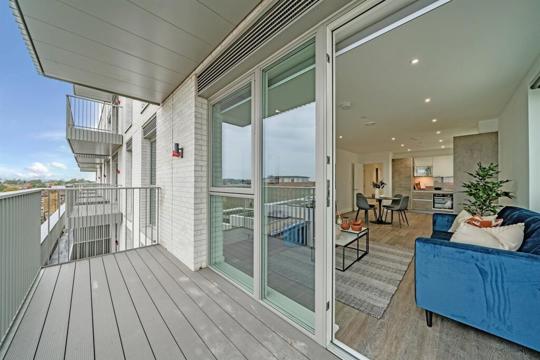 Apartments to Rent by Simple Life London in Ark Soane, Ealing, W3, The Coral private balcony