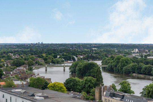 Apo Kew Bridge | New rental property development