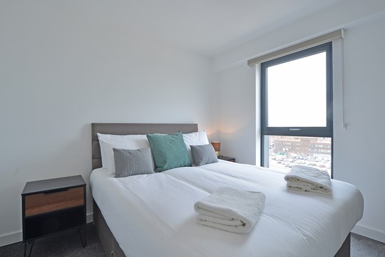 Apartments to Rent by Touchstone Resi in The Forum, Birmingham, B5, bedroom