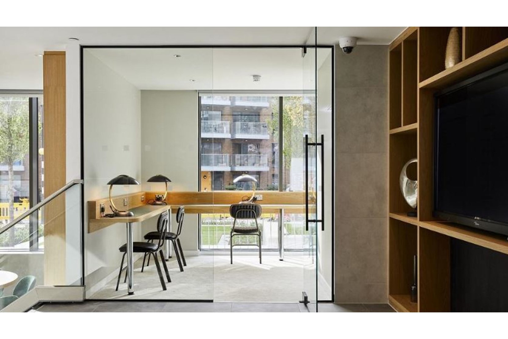 Apartments to Rent by Savills at The Highline, Tower Hamlets, E14, communal work space