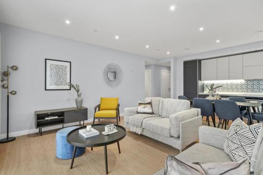 01E Skylark Point